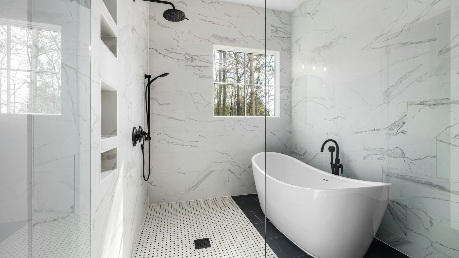 Spotless deep-cleaned bathroom
